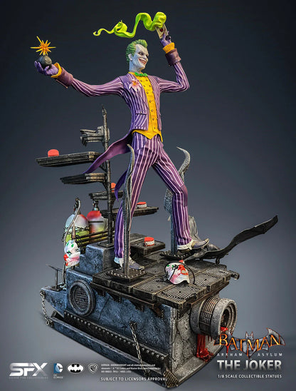 The Joker (Arkham Asylum): Limited Edition Statue